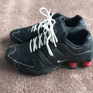 😊MUST GO🌼 Nike Shox